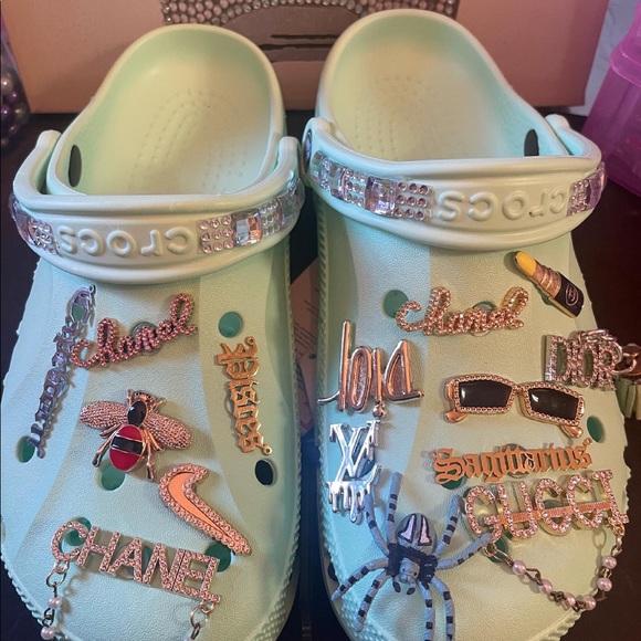 Custom design Crocs - Picture 5 of 16